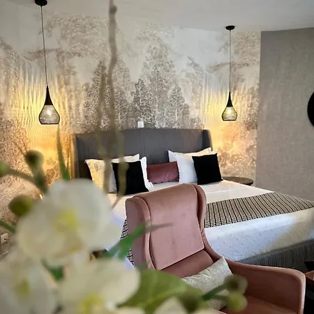 The Palms Luxury Boutique Hotel-2
