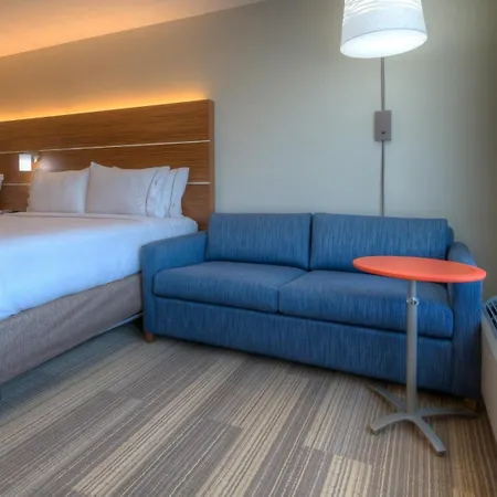 Holiday Inn Express & Suites Tulsa Midtown By Ihg-2