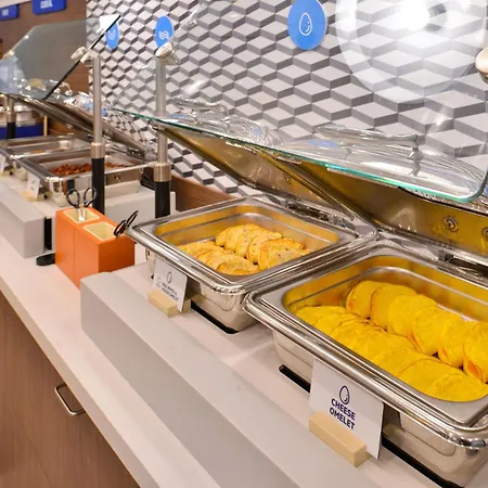 Holiday Inn Express Ft Lauderdale Cruise-Airport By Ihg-3