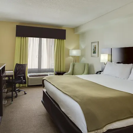 Holiday Inn Express And Suites Tampa I-75 At Bruce B. Downs By Ihg-2