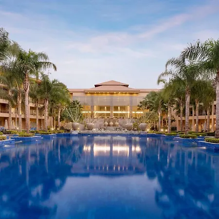 Dusit Thani Lakeview Cairo-2