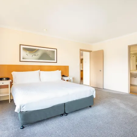 Holiday Inn Sydney Potts Point-3