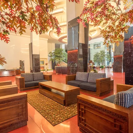 Merlynn Park Hotel-2