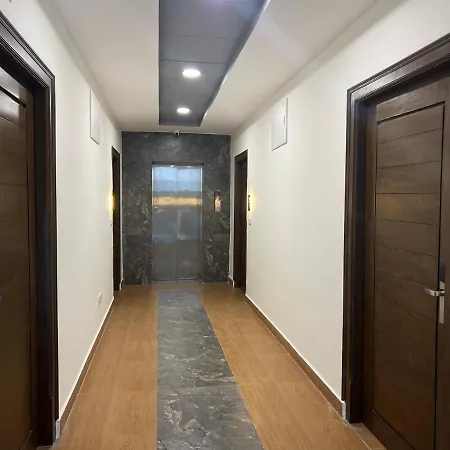 Palladium Luxury Suites Financial District Unit I-3