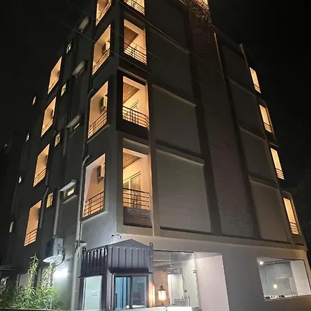 Palladium Luxury Suites Financial District Unit I-2