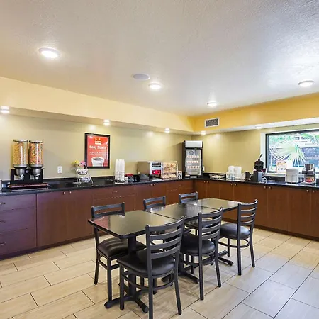 Econo Lodge Hurricane Zion Park Area-3