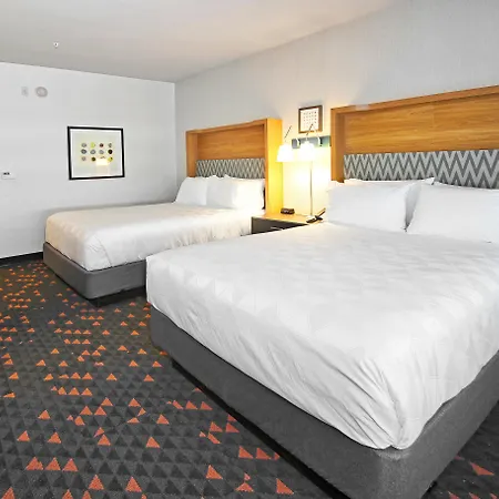 Holiday Inn Hotel & Suites - Calgary Airport North By Ihg-3