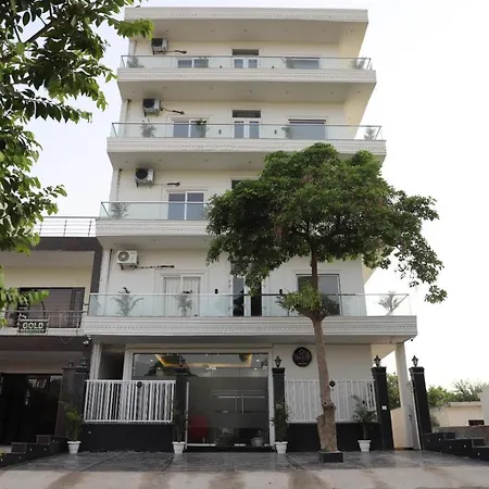 The Grove Hotels By Opulent Inn-3