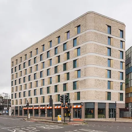 Maldron Hotel Finsbury Park, London-2