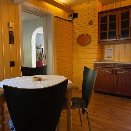 Svingen Guesthouse - Panoramic Fjord Views In Flam-3