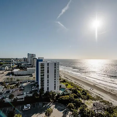 Royal Retreat-Amazing View-King Bed-1 Bedroom-Full Kitchen-Free Parking-Self Check-In-3