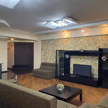 Chiraq Apartment-3