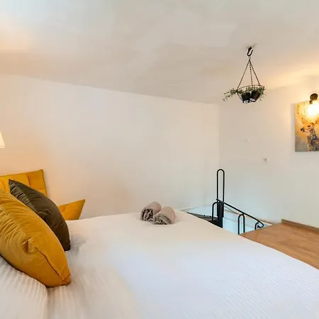 Perfect Apartment Jaffa Beach-3