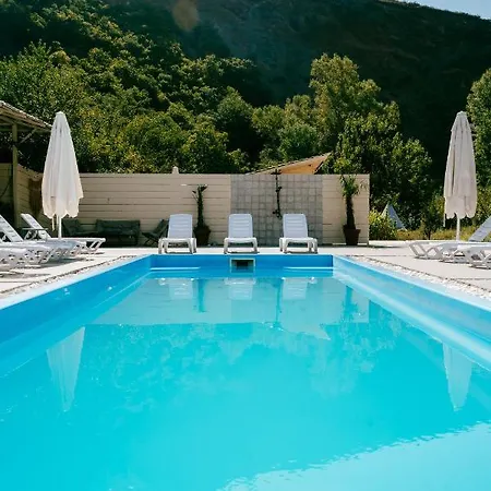 Gipsy Village Park Hotel-3