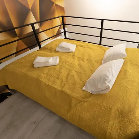 Glam Castle Apartments-3