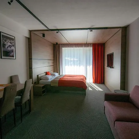 Apartman Lucka 40M2 Ski In Ski Out Garage Parking-2