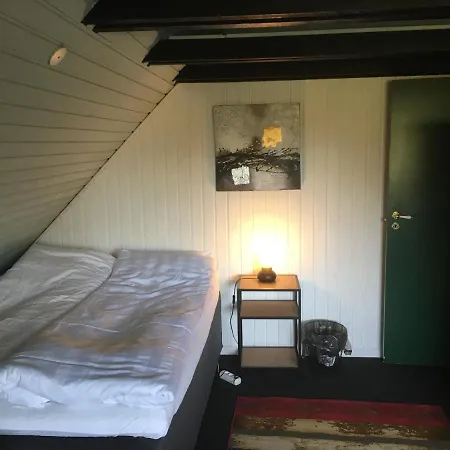 Harvey'S Bed & Breakfast-3