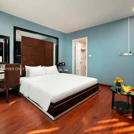 The Silk Boutique Hotel & Spa - Old Quarter City Center-3