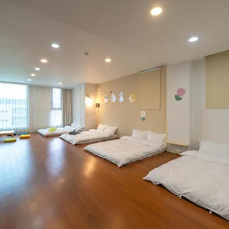Luodong Warm House-3