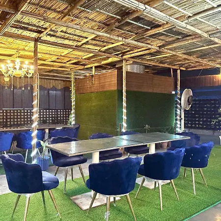 Very Spacious Terrace With Rooms For Gatherings-2