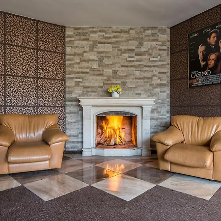 Hotel Royal Borovets-3