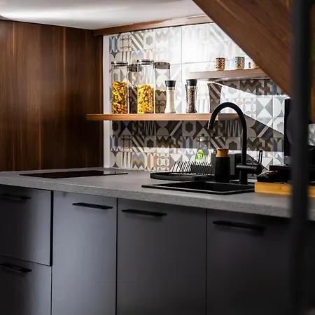 Super Modern Downtown Apartment-2