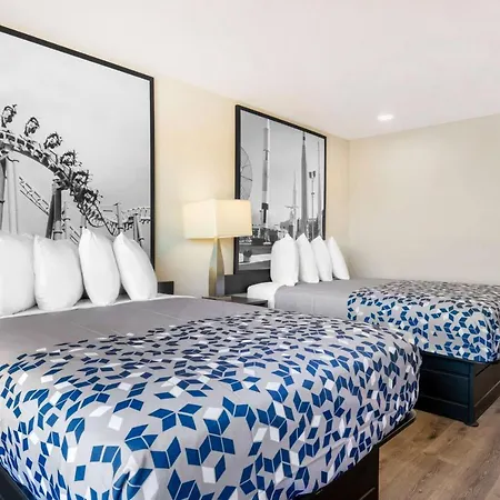 Super 8 By Wyndham Orlando Near Florida Mall-3