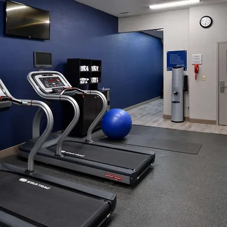 Hampton Inn Kansas City Northeast-3