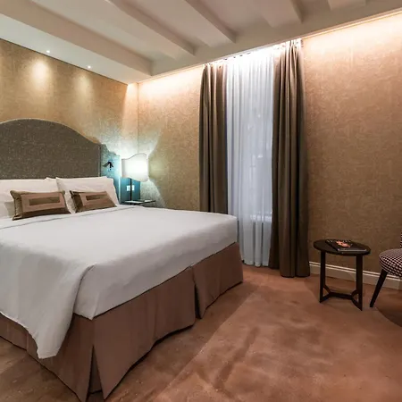 Acca Hotel-2