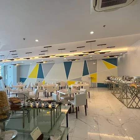 Golden Peak Hotel & Suites-3