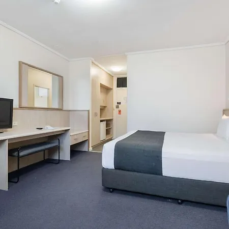 Comfort Inn Glenelg-3