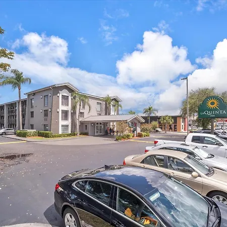 La Quinta Inn By Wyndham Miami Airport North-3