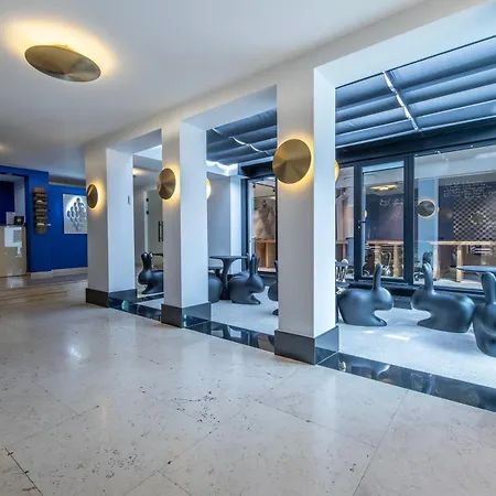 Urban Boutique Hotel-2