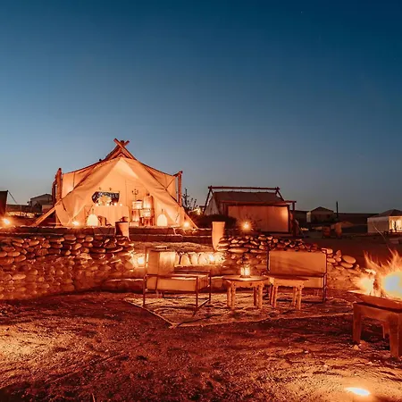 Inara Camp - Restaurant - Desert Activities - Heated Pools-2