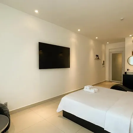 A In Hotel Riverside-2