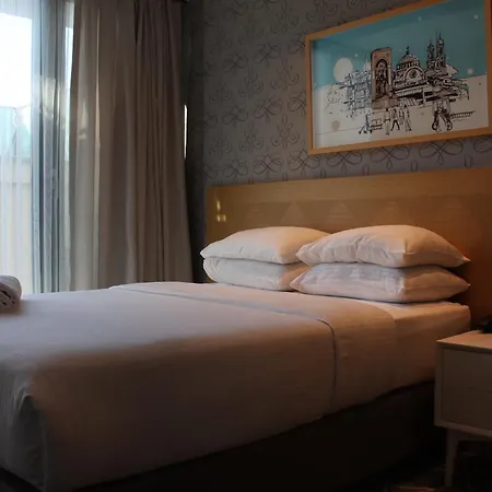 Four-G Hotel-2