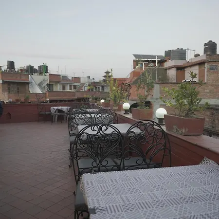 Cosy Hotel-2