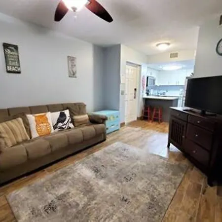 Atrium Condo Oceanview - Sleeps 4 Guests 107-3