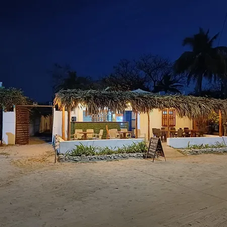 Punta Arena Beach Hostel-3