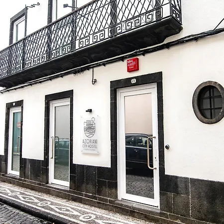 Azoriani City Hostel Ponta Delgada-3