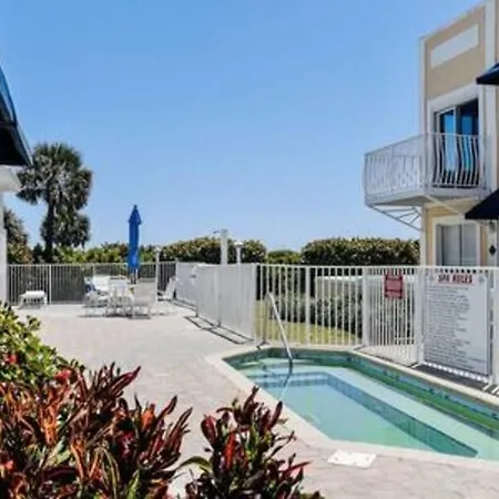 Atrium Condo Direct Oceanview - Sleeps 4 202-2
