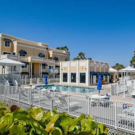 Atrium Condo Direct Oceanview - Sleeps 4 202-3