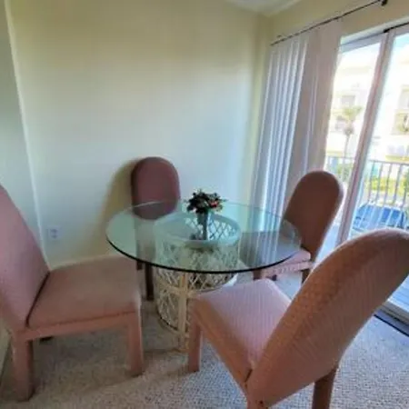 Atrium Condo Standard - Sleeps 4 103-2
