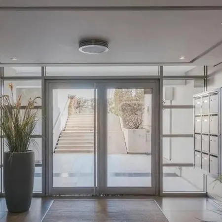 Riverside Retreat With Balcony & Parking-3