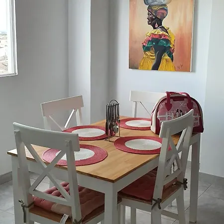 Hermoso Apartamento Iluminado Cerca Al Metropolita-3