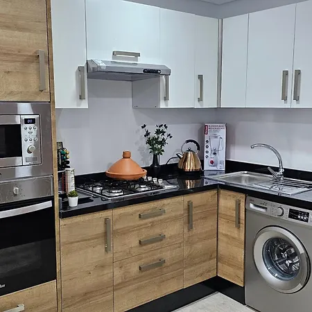 3 Bedroom Luxury Apartment With Premium Amenities For Larger Families-3