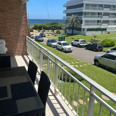 Hermoso Apartamento De 3 Dormitorios En Punta Del Este-2