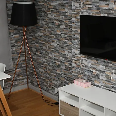 3 Bedroom House In Central Birmingham-3