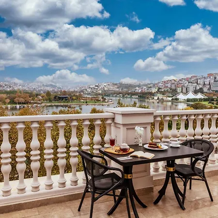Ramada By Wyndham Istanbul Golden Horn-2