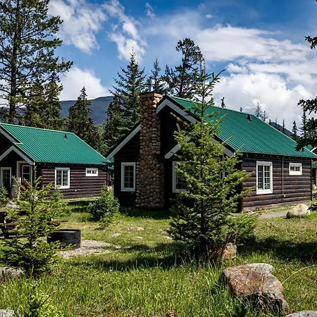 Pine Bungalows-2